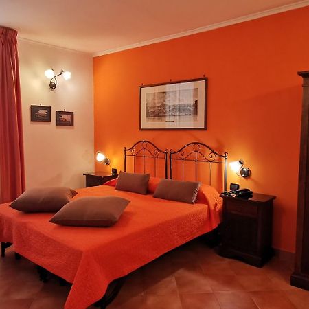 Hotel Neapolis Екстер'єр фото