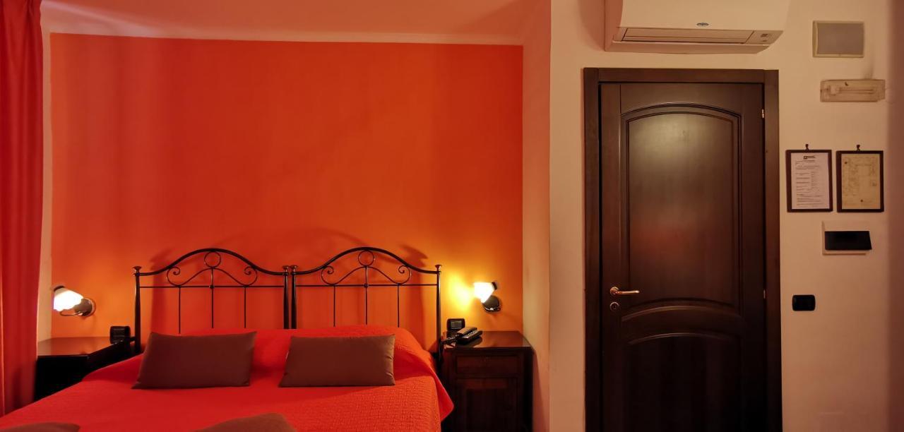 Hotel Neapolis Екстер'єр фото