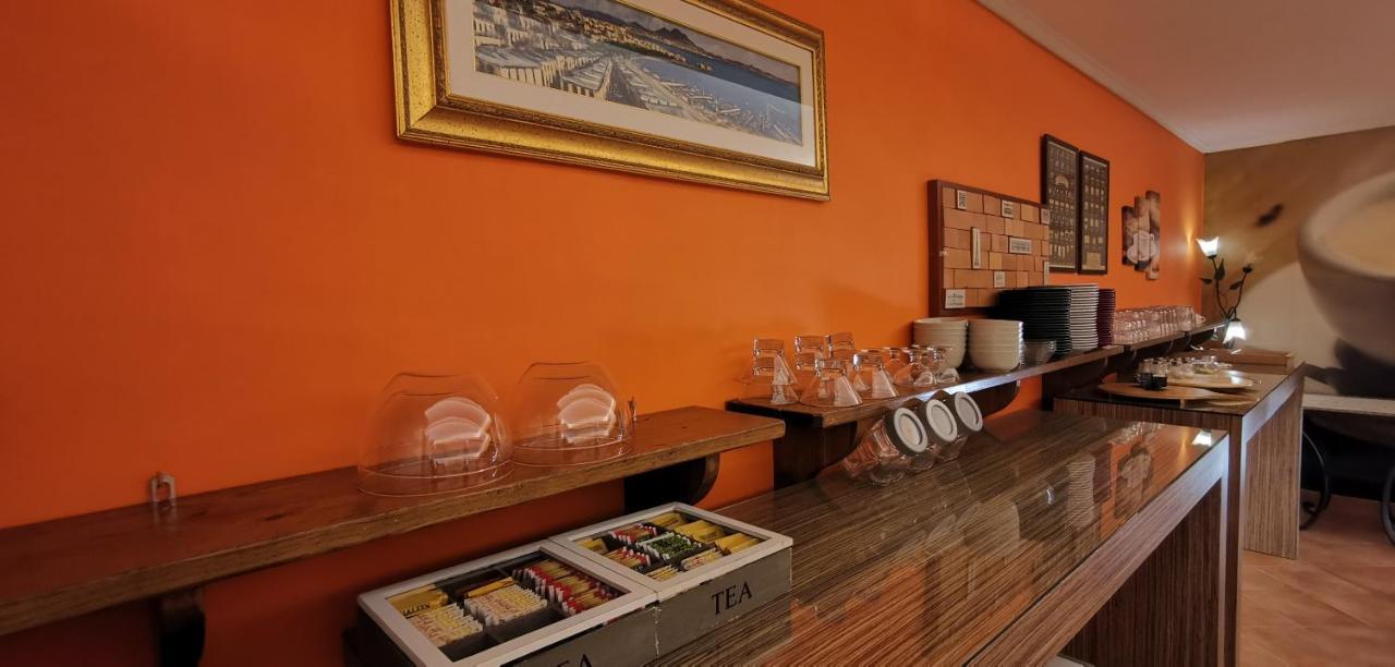 Hotel Neapolis Екстер'єр фото