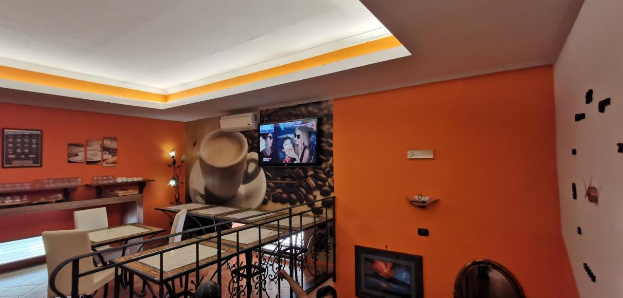 Hotel Neapolis Екстер'єр фото