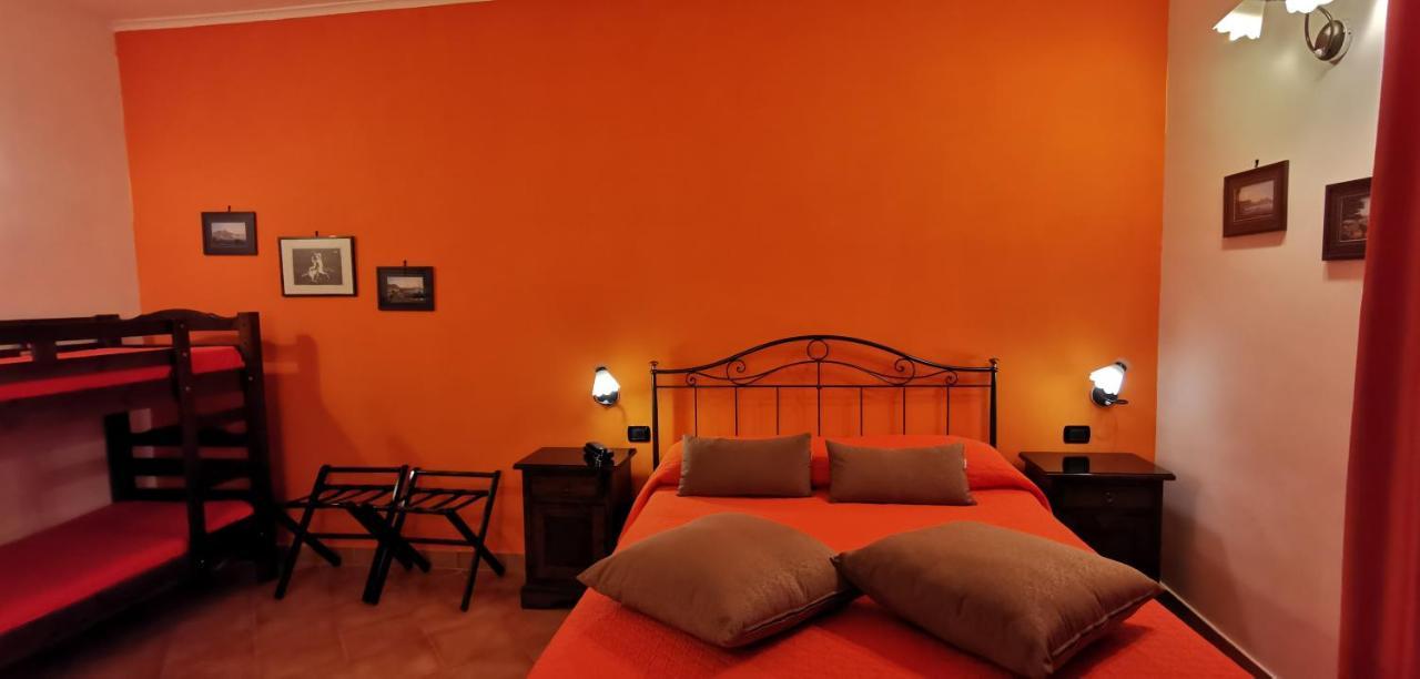 Hotel Neapolis Екстер'єр фото