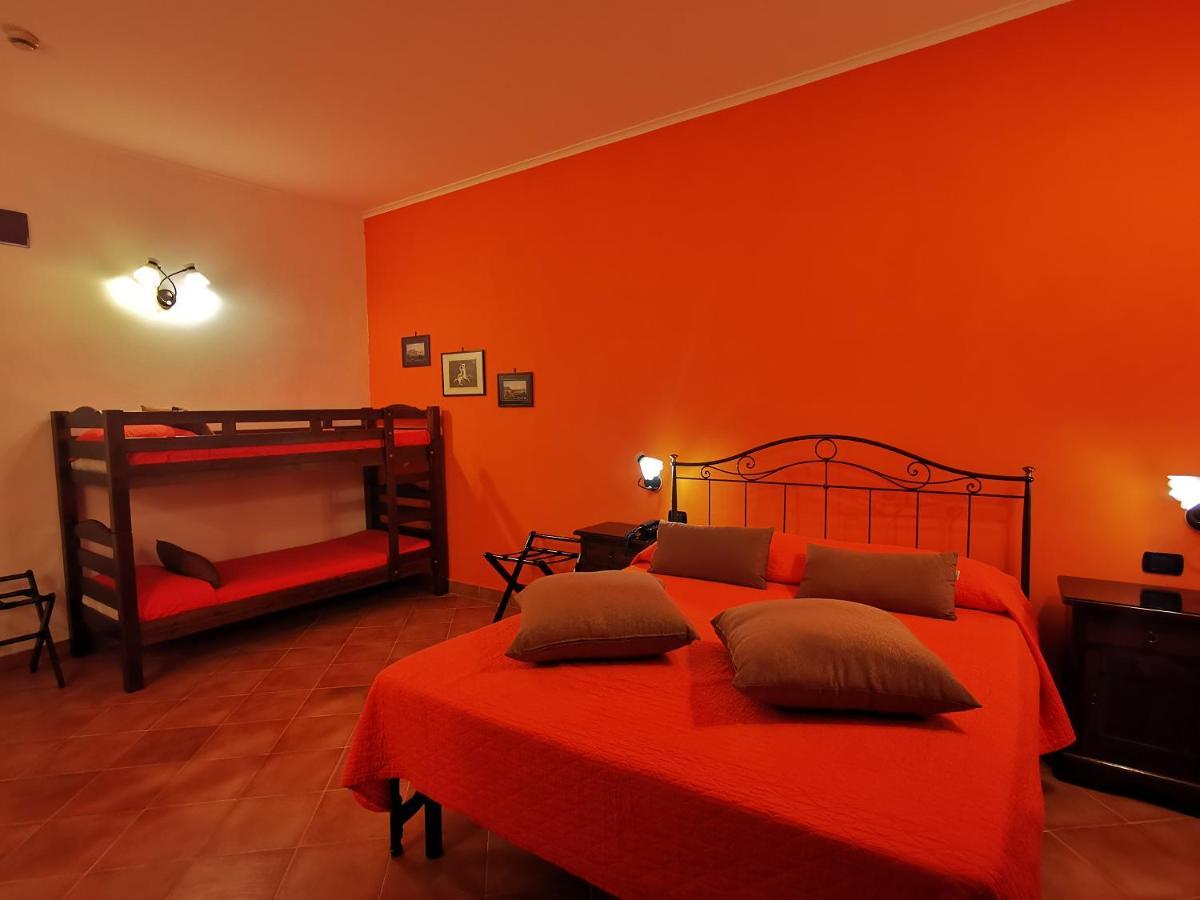 Hotel Neapolis Екстер'єр фото